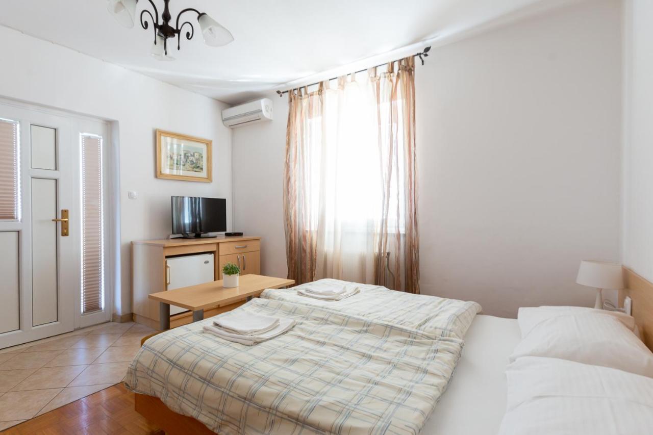 Apartments And Rooms Jeselnik Portorož Dış mekan fotoğraf